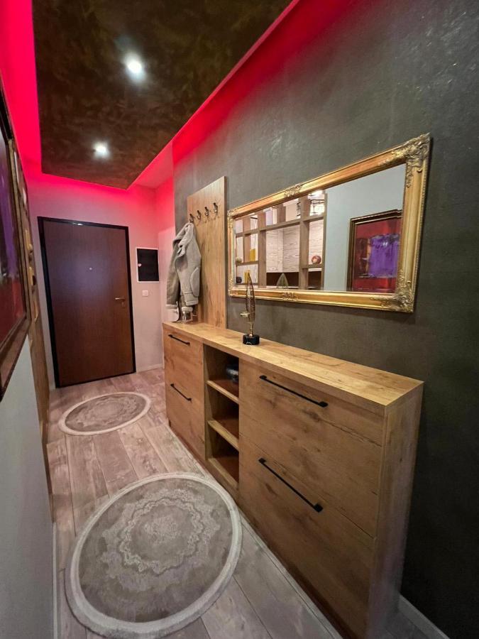 Luxurious Apartment With City View Приштина Экстерьер фото