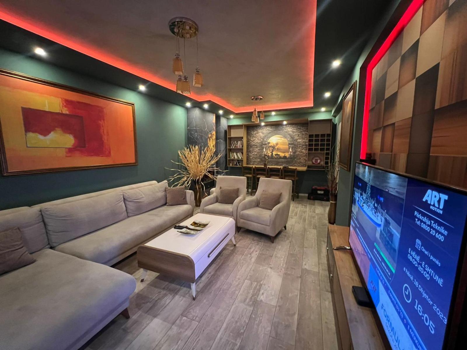 Luxurious Apartment With City View Приштина Экстерьер фото